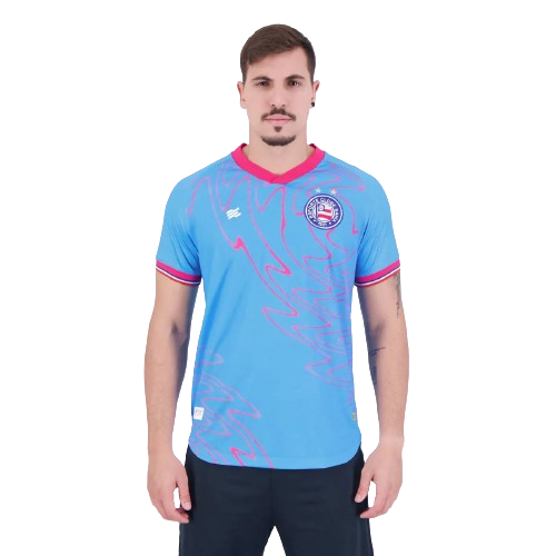 Camisa Bahia Esquadrão Goleiro 2024/25 - Azul, Vermelha e Branca sendo exposta em um modelo masculino.